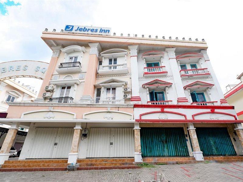 מלון Surakarta  Oyo 2298 Jebres House Syariah מראה חיצוני תמונה